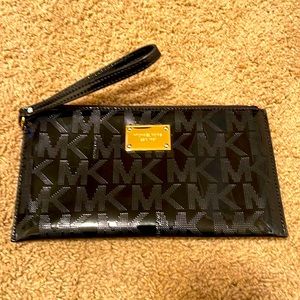 Michael Kors *authentic* Clutch! Shiny black, embossed plus gold accents! Classy